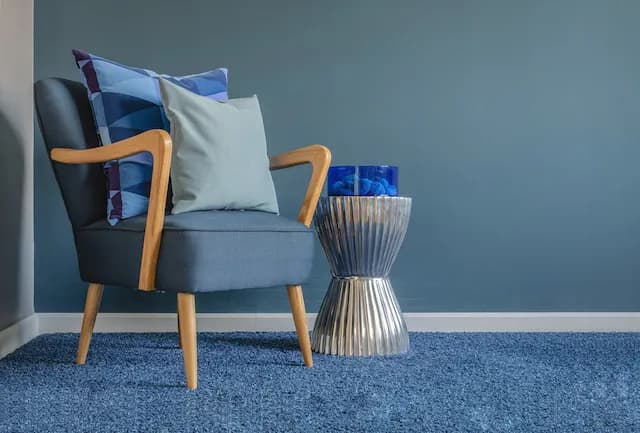 Wykładzina do salonu: rodzaje, właściwości i jak wybrać najlepszą opcję?