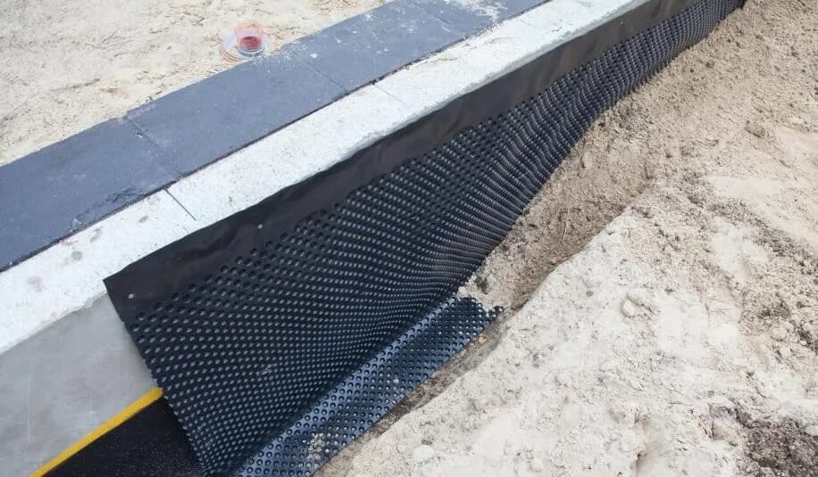 Listwa folia kubełkowa: zastosowanie, wybór i jak ją zainstalować?