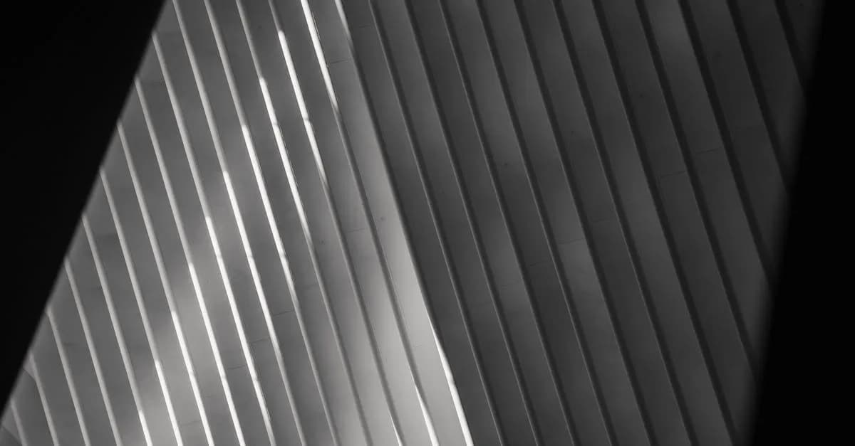 Wieszak krokwi: wybór, instalacja i jak zapewnić stabilność konstrukcji?